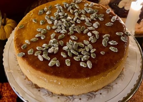 Pumpkin Cheesecake 8"